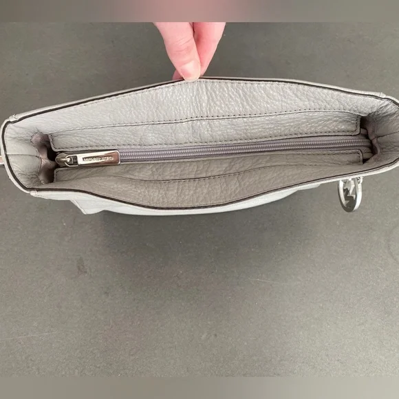 Michael Kors Bag - Picture 4 of 12